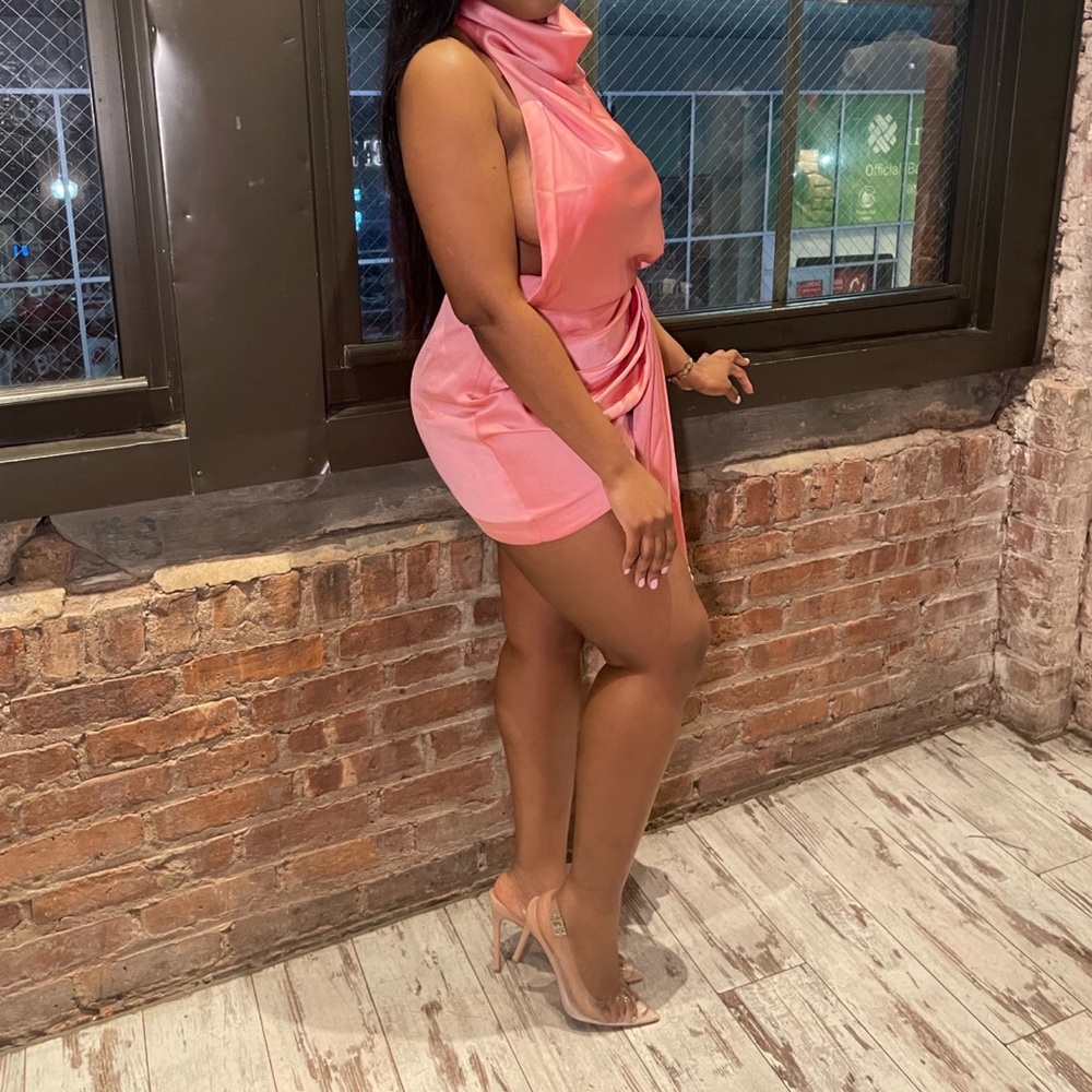 Ellaè Lisquè - Drape Me Baby (pink)